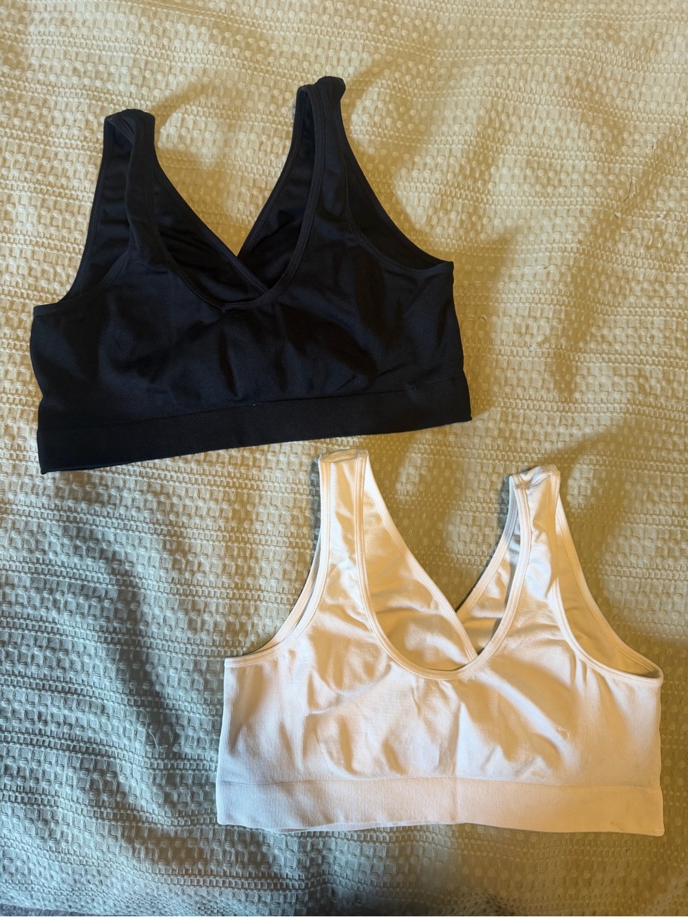 Seamless Nursing Bras - Picture 2 of 3